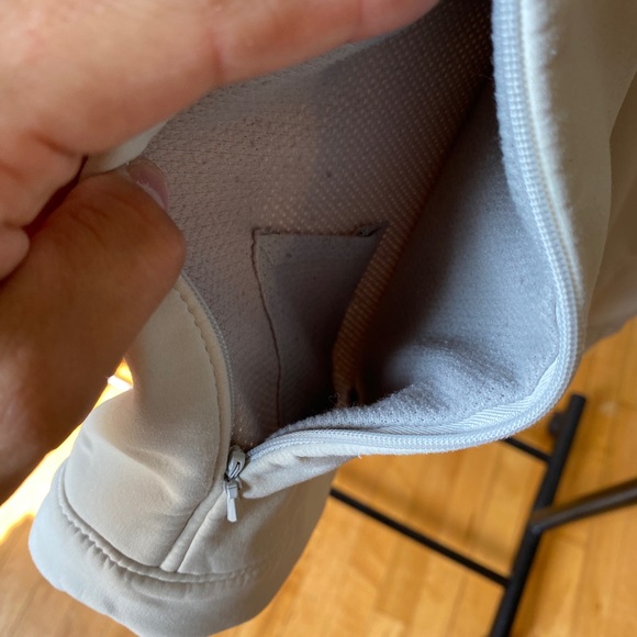 The North Face White Coat - Picture 7 of 9